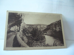 Delcampe - RUOMS 07 ARDECHE LES DEFILES CPA 1948 COMBIER IMP MACON - Ruoms