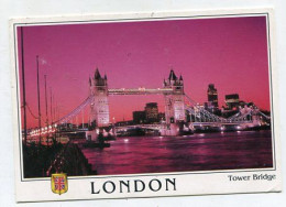 AK 130779 ENGLAND - London - Tower Bridge - River Thames