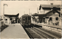 CPA La CELLE St-CLOUD-BOUGIVAL La Gare LOCOMOTIVE (809903) - La Celle Saint Cloud