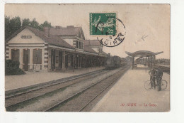 GIEN - LA GARE - TRAIN - 45 - Gien