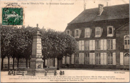 70 VAUVILLERS - Place De L'Hôtel De Ville - Le Monument Commémoratif - Vauvillers