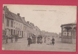 Steenwoorde Grand 'place   59 - Steenvoorde