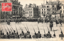 Orléans * Fêtes De Jeanne D'arc 1909 * La Cérémonie Militaire * Les étendards Saluent Jeanne D'arc - Orleans