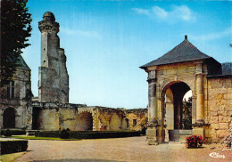 37 - Le Grand Pressigny - La Tour Vironne (XVIe Siècle) - Le Puits (XVIe Siècle) Et Ruines De L'ancien Château - Le Grand-Pressigny