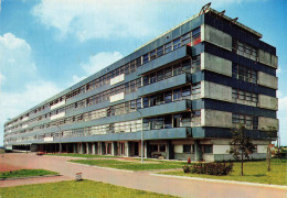 La Roche Sur Yon * Le Lycée Technique Mixte , Collège D'enseignement Garçons * Immeuble Architecture Architecte - La Roche Sur Yon