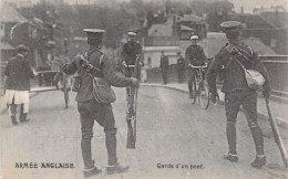 MILITARIA - Armée Anglaise - Garde D'un Pont - Carte Postale Ancienne - Maniobras