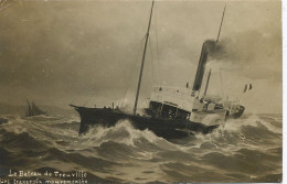 Real Photo Bateau à Aube Tempete Trouville  NEMO Bateau à Vapeur - Ferries