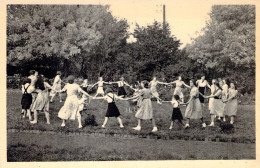 BELGIQUE - GEER - Institut Ste Marie - Jeux Des Enfants Dans Un Coin Du Parc  - Carte Postale Ancienne - Geer