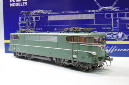 REE - Locomotive Electrique BB 9232 Déjupée SE SNCF ép. IV Réf. MB-083 Neuf NBO HO 1/87 - Loks