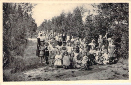 BELGIQUE - RAVELS - Vrouw Van De Kempen - Open Lucht School Voor Zwakke Meisjes - Carte Postale Ancienne - Ravels