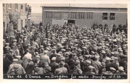 80-BRAY-SUR-SOMME- FERME DE BRONFAY- 10 CARTES PHOTOS- 1933 - MANIFESTATION DANS LA COUR DE LA FERME - Bray Sur Somme