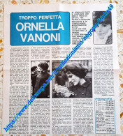 B243> < ORNELLA VANONI > Articolo Da MUSICA E DISCHI = DICEMBRE 1965 - Objets Dérivés