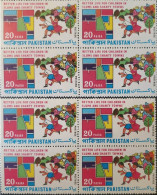 A) 1972, PAKISTAN, INTERNATIONAL CHILDREN'S DAY, 2 SETS OF 4, MNH - Pakistan