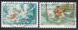 IRELAND 1002-1003,used,falc Hinged - Oblitérés