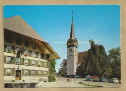 CH.- ZWITSERLAND. SUISSE. LANGNAU IM EMMENTAL. HOTEL BAREN UND PROTESTANTISCHE KIRCHE. 1979. OLD CARS. - Langnau Im Emmental