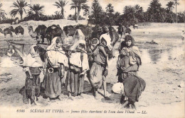 ALGERIE - Scènes Et Types - Jeunes Filles Cherchant De L'eau Dans L'Oued - Carte Postale Ancienne - Plaatsen