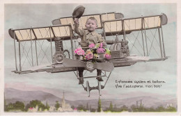 Surréalisme * Carte Photo Photo Montage * Aviation Avion Enfant Aviateur * Photographie Photographe - Photographie