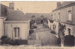 37. NEUILLE PONT PIERRE. CPA . MAISON " HENRI FROGER ". COMMERCE VINS ET SPIRITUEUX - Neuillé-Pont-Pierre