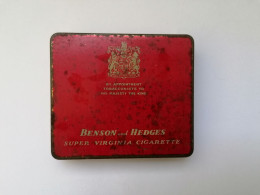 SCATOLA DI LATTA PER 20 SIGARETTE "BENSON & HEDGES" SUPER VIRGINIA 1970 - Sigarettenkokers (leeg)