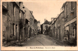 S13074 Cpa 23 Dun Le Palleteau - Rue De La Barre - Dun Le Palestel