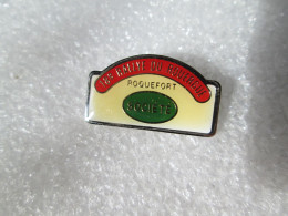 PIN'S    FROMAGE  ROQUEFORT SOCIÉTÉ  RALLYE DU ROUERGUE - Rallye