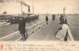 Trouville * Vue Sur Les Jetées * Bateau Vapeur * Pêche Pêcheurs à La Ligne - Trouville