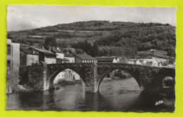 81 BRASSAC N°106 Le Pont Vieux VOIR DOS Postée De Roquecourbe En 1958 - Brassac