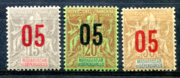 Madagascar          111/113 * - Unused Stamps