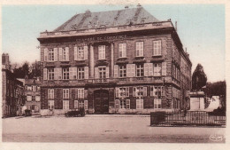 Sedan - La Place Turenne Et La Chambre De Commerce - Sedan