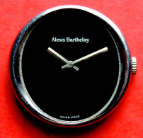 Alexis BARTHELAY Belle Montre Suisse Homme 1974 Mécanique Cadran Ovale Dans Un Boîtier Rond Sans Index Fonctionne - Horloge: Antiek