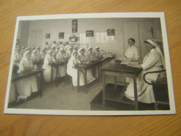 CPA - Hôpital Ecole - Société De Secours Aux Blessés Militaires - Cours Mlle Génin - 1918 - SUP  (HA 33) - Santé