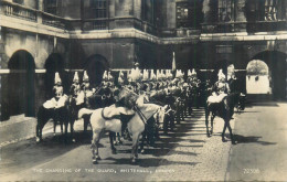 Postcard United Kingdom > England > London > Whitehall Guard Changing - Whitehall