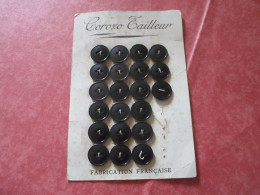 COROZO TAILLEUR - Carte De 21 Boutons "Marron" 15mm De Diamètre - Buttons