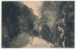 CPA - LUS-LA-CROIX-HAUTE (Drôme) - Les Gorges Du Rioufroid - Passage Des Grottes - Autres & Non Classés