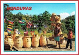 Honduras - Venta De Artisianas, Cerca De Siguatepeque - Honduran Handcrafts, Near Siguatepeque - Honduras