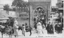 Médina De Tanger 1914 (Maroc) Une Porte Sur Le Socco - Edition A. Jahan - Carte Animée N° 36 - Tanger