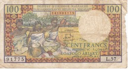 BILLETE DE MADAGASCAR DE 100 FRANCS DEL AÑO 1966  (BANKNOTE) - Madagascar