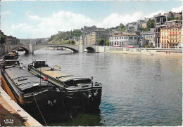 LYON - La Saône - Le Pont Bonaparte - Péniches