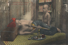 Hand Colored Opium Smoker With Kid In Indochina Drug Addict . Drogue . Doux Reves Texte Verso - Asien