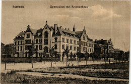 CPA AK Saarlouis Gymnasium Mit Krankenhaus GERMANY (939695) - Kreis Saarlouis