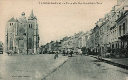 27 , Cpa  LE NEUBOURG , La Place Et La Rue Dupont De L'Eure  (0131) - Le Neubourg