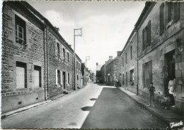 LANVOLLON -  RUE FARDEL - - Lanvollon