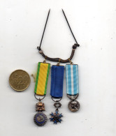 3 Medailles Miniatures . Medaille Coloniale. Ordre National Du Merite . Militaite. Montées Sur Chaine Et Epingles. TBE. - Francia