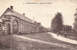 Hébécourt * Place , Mairie Et école Du Village * Villageois - Autres & Non Classés