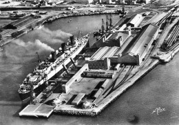 Cherbourg * L'escale Du Paquebot QUEEN MARY Queen Mary En Gare Maritime * Paquebot Queen Mary - Cherbourg