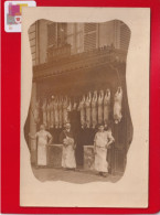 CPA Romainville Rue Bagnolet  Carte Photo Boucherie L DARAGO Devanture Magasin Bouchers Carcasse Cochon  Garçon Boucher - Mercanti