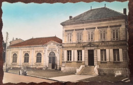 Cpsm, 24 Dordogne, Eymet La Mairie, La Salle Des Fêtes, éd Narbo, Cliché Durand, Non écrite - Eymet