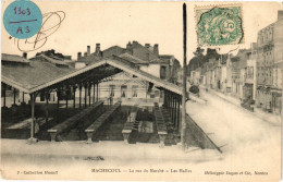 CPA Machecoul - La Rue Du Marché - Les Halles (242811) - Machecoul