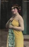 Artiste Yvonne VERNET - Opéra Théâtre Music Hall Musique - Folies Bergère - Künstler