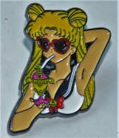 Pin's Pins Sailor Moon Pin Up Sexy Charme Erotisme Etat Neuf - Pin-ups